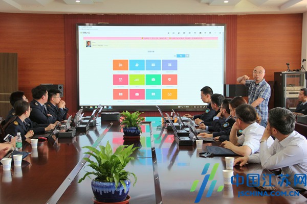 Jiangsu Liangcai LED's small pitch unveiled the Taizhou City Health Supervision and Supervision of the entire process of on-site display work conference